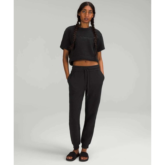 Lululemon Textured Fleece Embroidered Logo Cropped T Shirt Black Size 6 - Picture 4 of 8